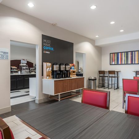 Holiday Inn Express Hotel & Suites Lagrange I-85 By Ihg Buitenkant foto