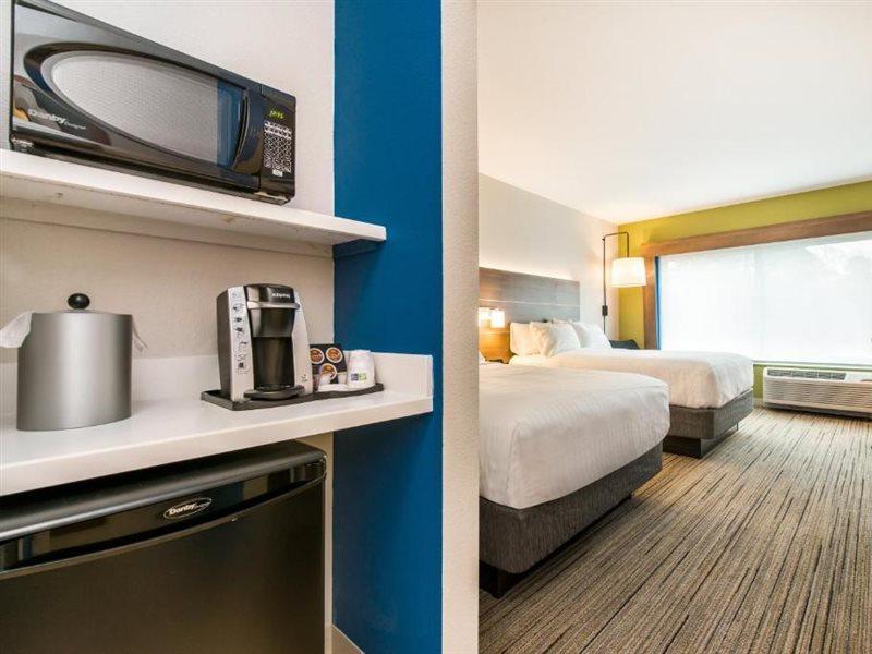 Holiday Inn Express Hotel & Suites Lagrange I-85 By Ihg Buitenkant foto