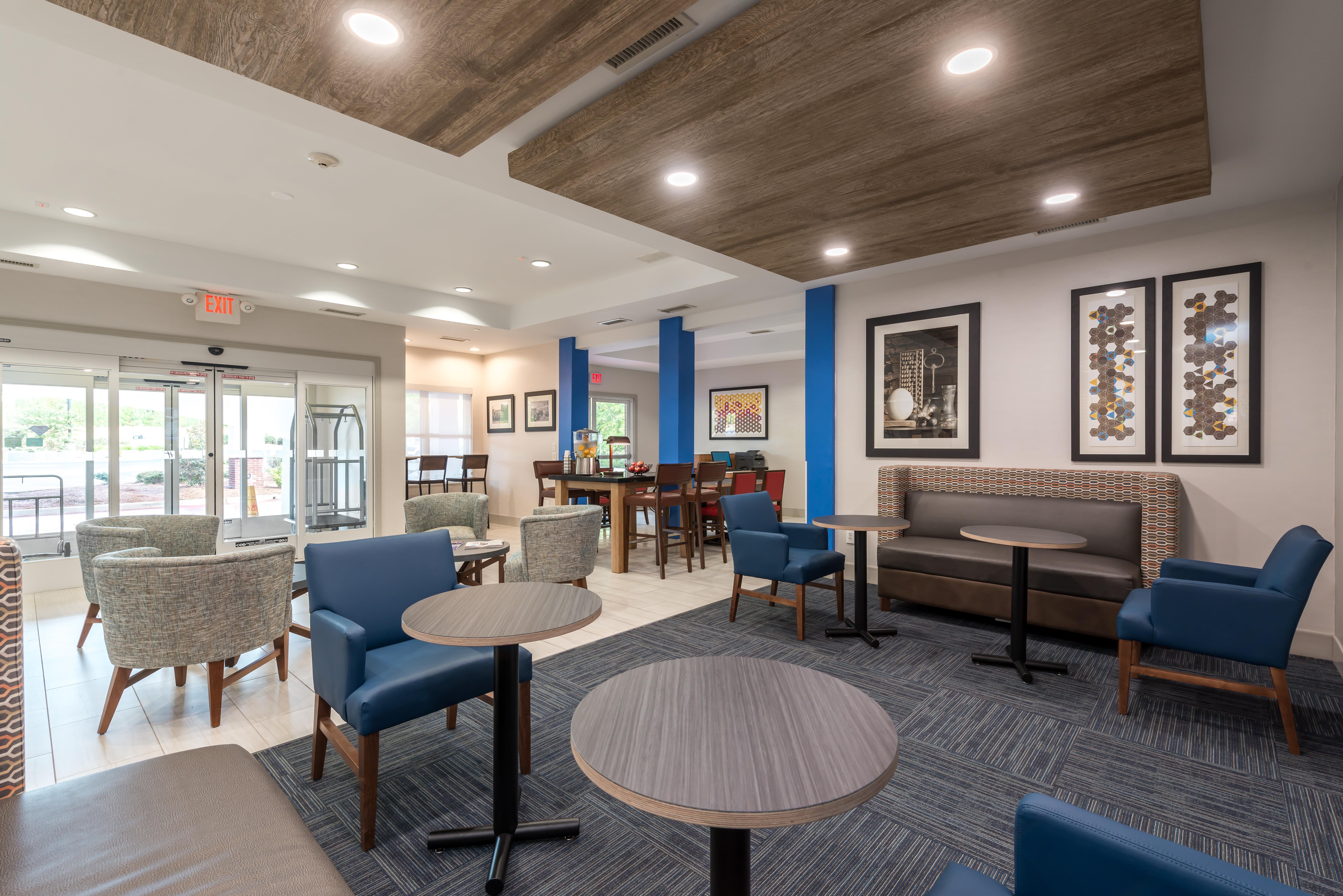 Holiday Inn Express Hotel & Suites Lagrange I-85 By Ihg Buitenkant foto